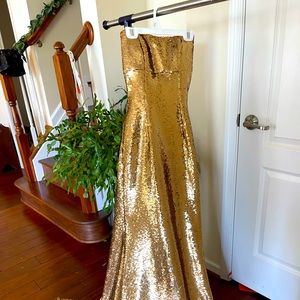 Stinging  gold sequin long gown..
